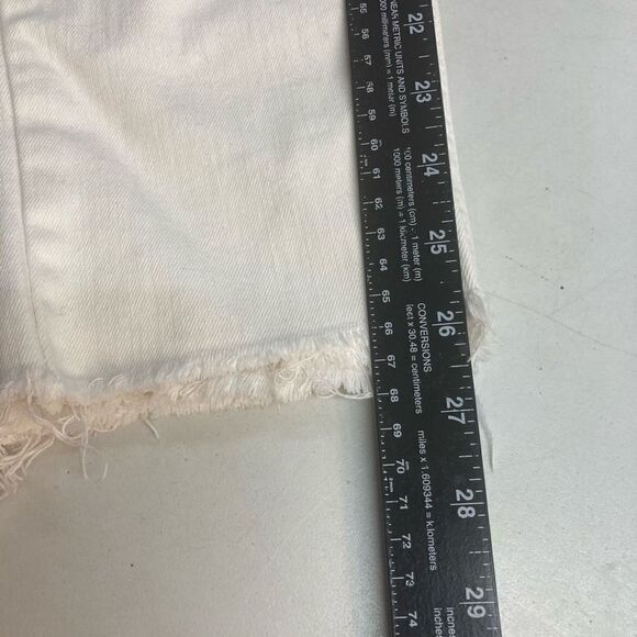 OLD NAVY Women’s Jeans Straight White Raw Edge Hem Size 2 Inseam 26”Mid Rise - Picture 8 of 8